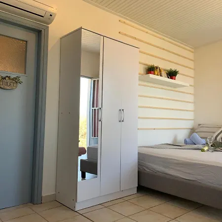 Olive Hill Private House Ferienhaus